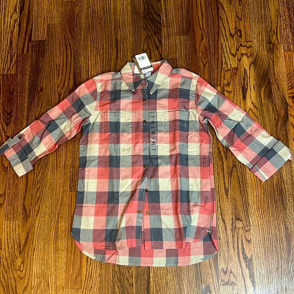 Men’s Cathartt button down with pocket detail and adjustable sleeves